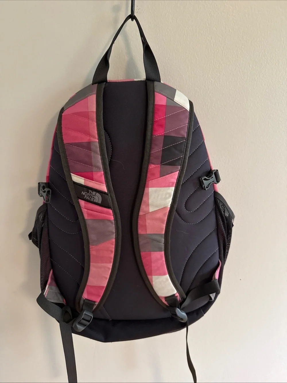 The North Face Wasatch Girls Backpack! Pink/Gray Plaid Zip Pockets